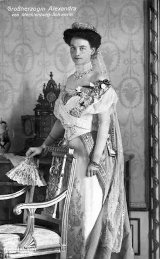 Grand Duchess Alexandra of Mecklenburg Schwerin wearing fringe tiara APFx Carolath Habsburg 10Dec11 2 X2 detint removed flaw on cheek