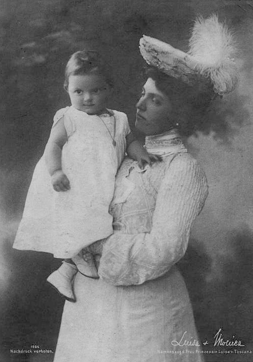 1904 Luise of Austria holding baby fixed edges and spots on face and one spot on skirt with Photoshop