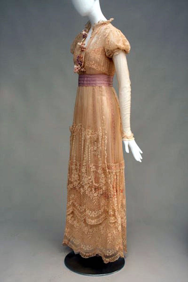 1912 Lucile dress worn by Billie Burke in The ‘Mind the Paint’ Girl - machine-made Brussels point de gaze lace, silk faille, silk flowers, chiffon, and wire From pinterest.com:cynthiabrideson:billie-burke:?lp=true X 1.5
