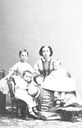 Duquesa de Fermán Núñez with family