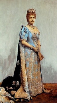 1887 Maria Pia wearing blue court dress